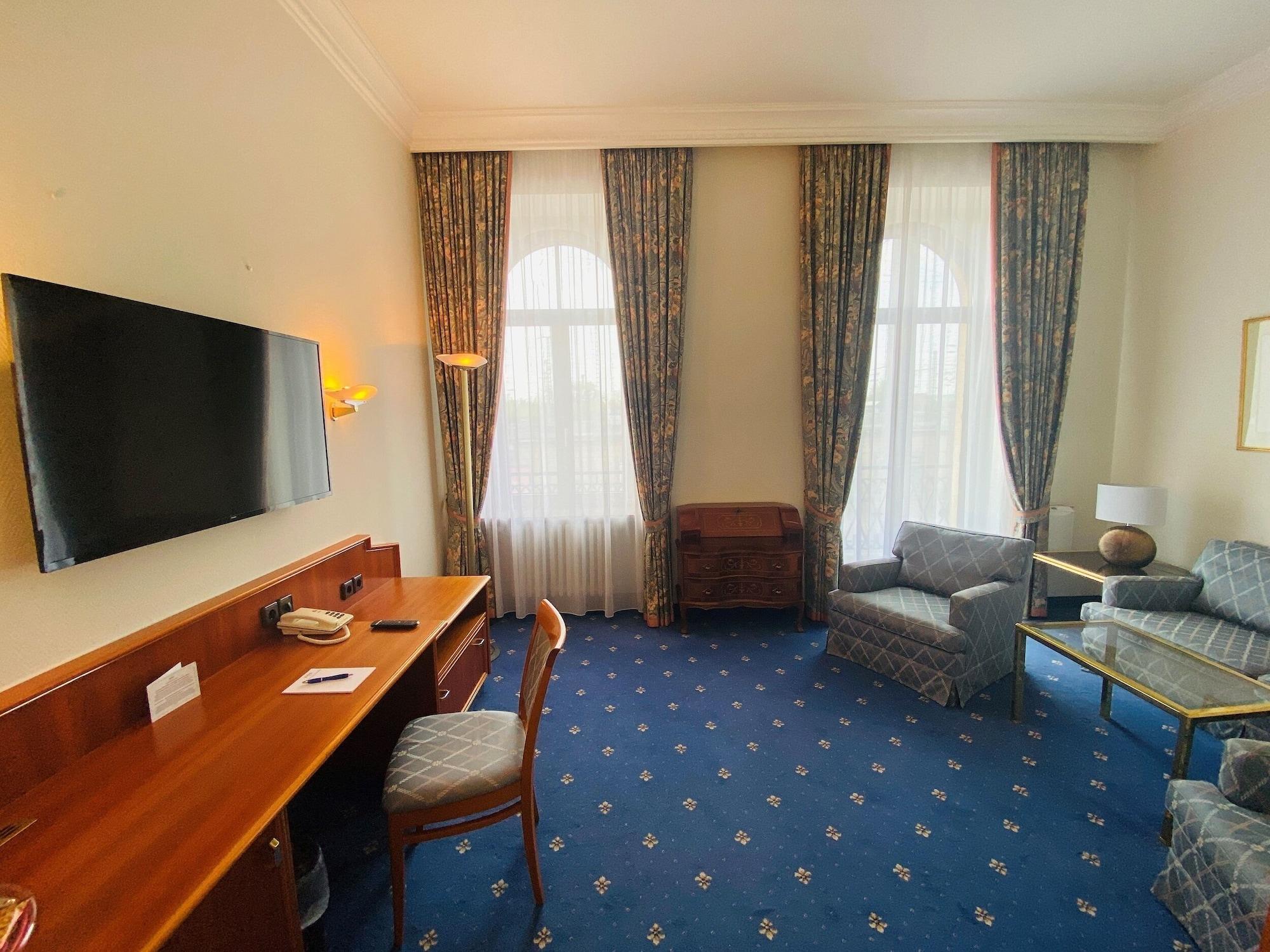 Hotel Bayerischer Hof Dresden Ngoại thất bức ảnh