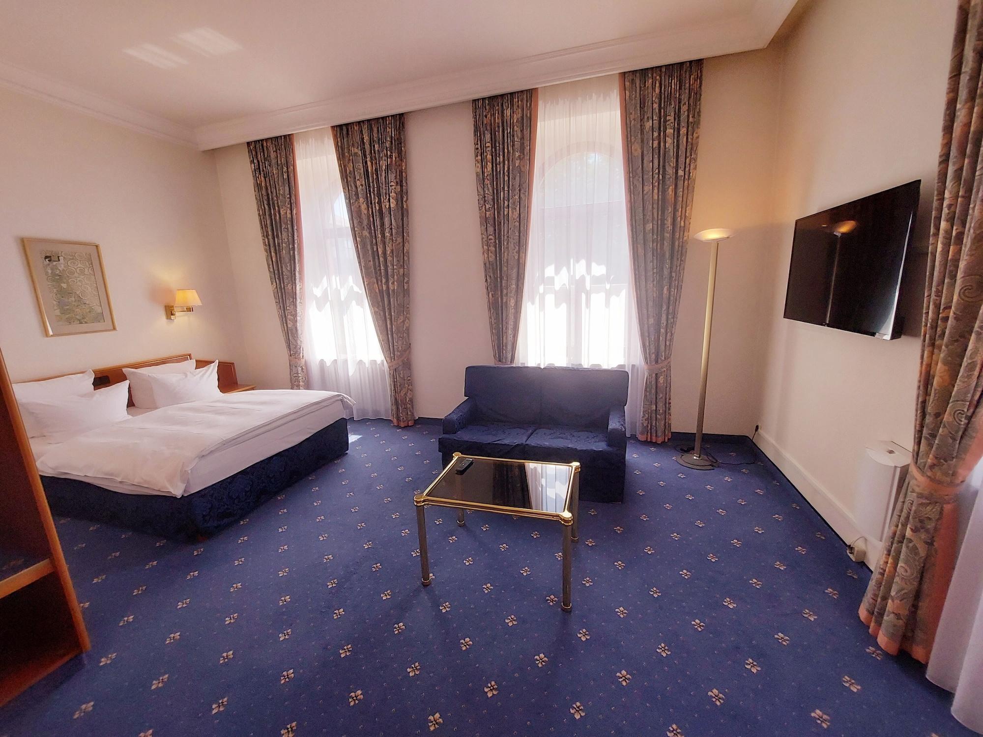 Hotel Bayerischer Hof Dresden Ngoại thất bức ảnh