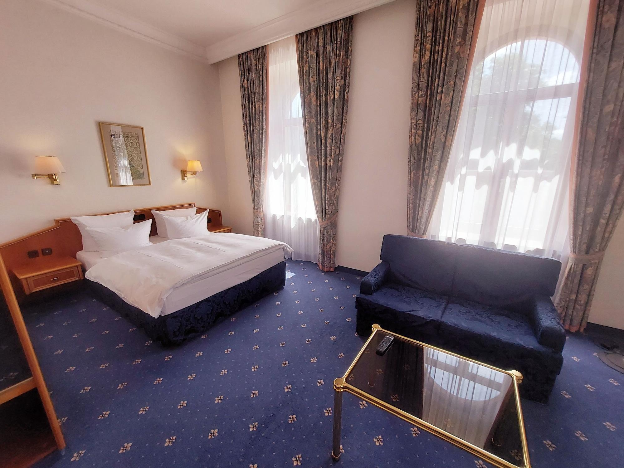Hotel Bayerischer Hof Dresden Ngoại thất bức ảnh