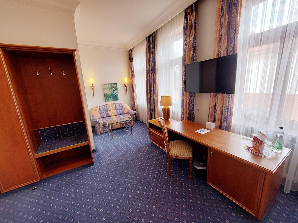 Hotel Bayerischer Hof Dresden Ngoại thất bức ảnh