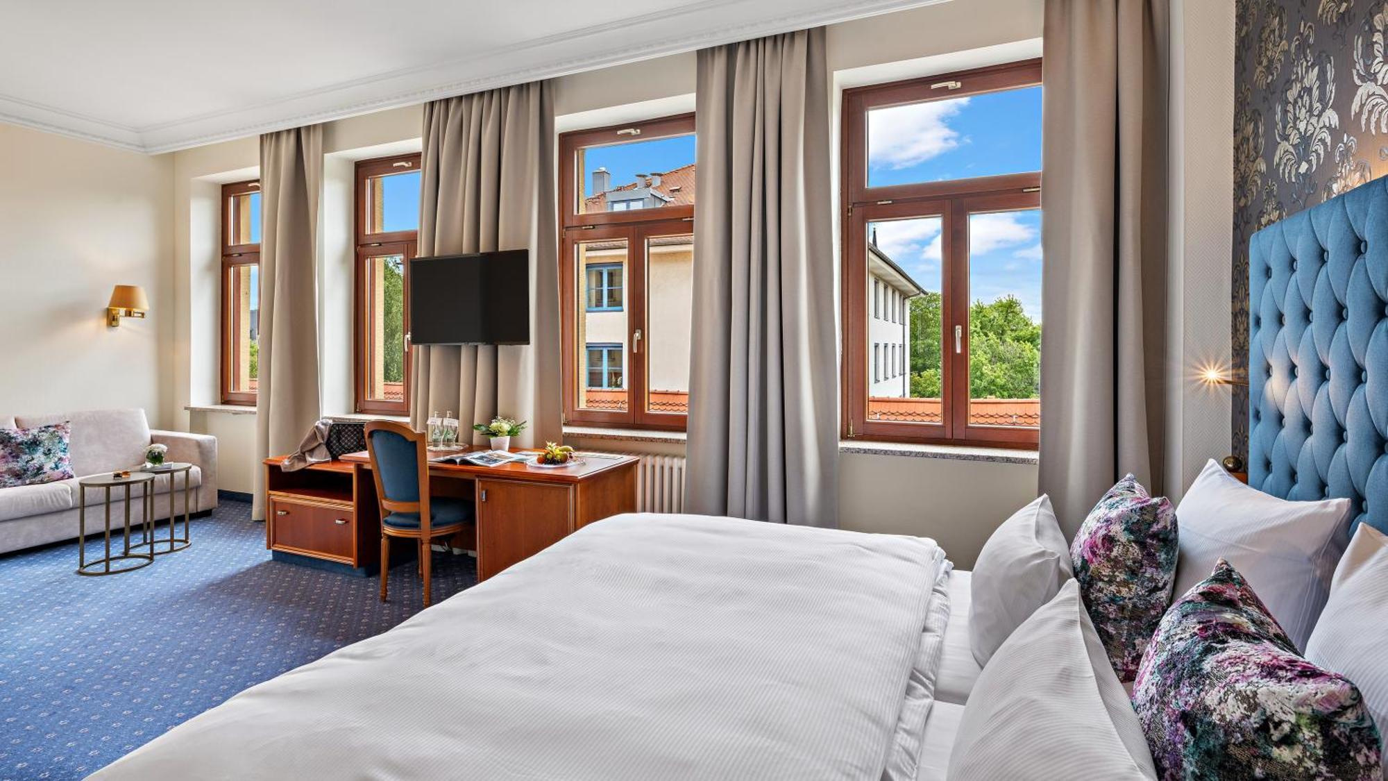 Hotel Bayerischer Hof Dresden Ngoại thất bức ảnh