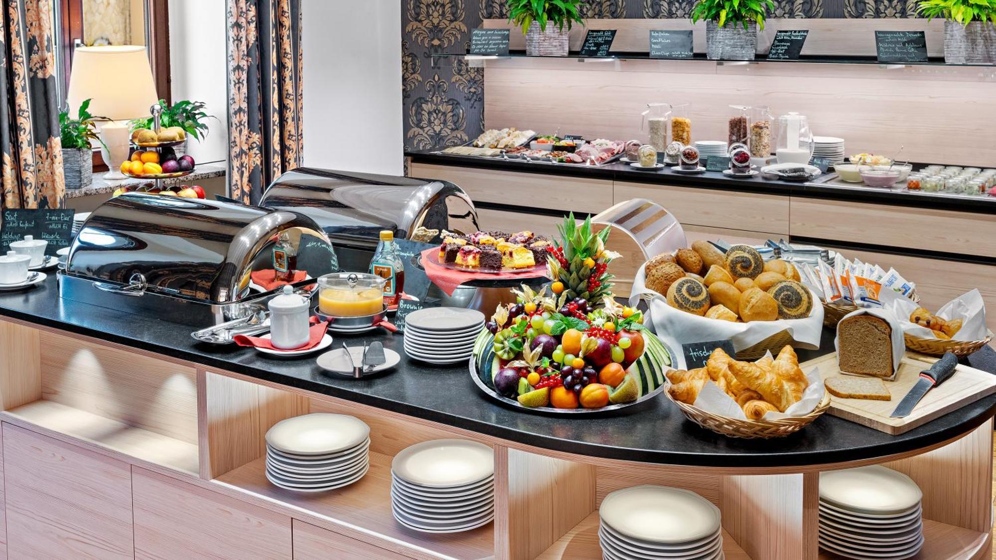 Hotel Bayerischer Hof Dresden Ngoại thất bức ảnh